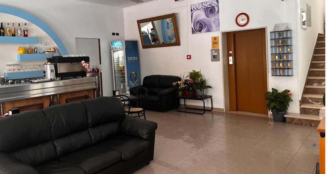 Due Gemelle Ξενοδοχείο Ρίμινι Εξωτερικό φωτογραφία
