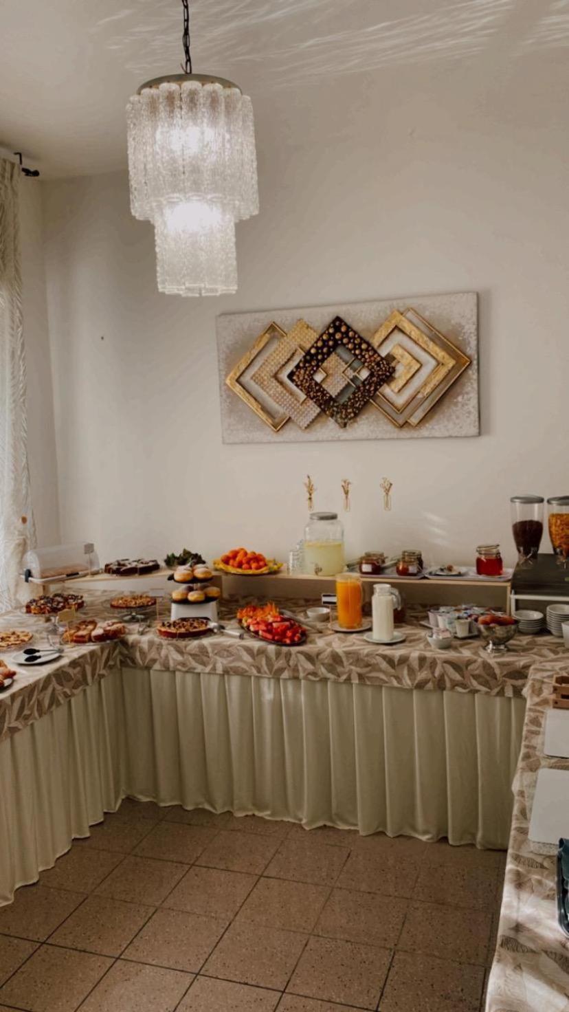Due Gemelle Ξενοδοχείο Ρίμινι Εξωτερικό φωτογραφία
